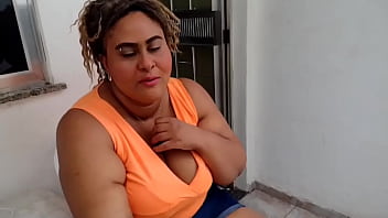 Ginecologista clandestino atende sua paciente faz ela gozar em jato( squirt)