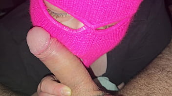 Close up of pulsating cum in a young woman'_s mouth (horny lady)?