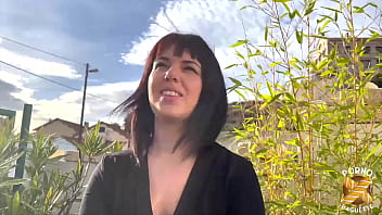 Ava, 28 ans, une secr&eacute_taire m&eacute_dicale friande de sexe hard !