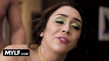 AnalMom - Gorgeous Milf With Big Bouncy Ass Helps Inexperienced Boy To Unlock His Root Chakra