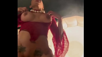 Quien es ella? Lo mejor que veras hoy.