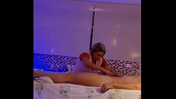 Mom does happy ending massage
