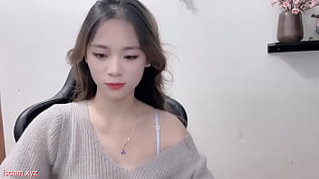 too horny I need a huge cock inside