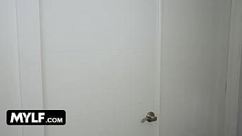 Bitchy MILF Boss Finally Gets The Best Out Of Her Incompetent Employee - MYLF