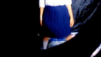 &iexcl_Esto es lo que Hacen LAS JOVENCITAS al SALIR DE CLASES ! Dios m&iacute_o mi vecina Result&oacute_ muy CACHONDA &iexcl_Observando a Morrita de Escuela por la VENTANA!