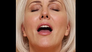 Age is just a number: You have a steamy encounter with a beautiful GILF in the sauna [WITH SUBTITLES]