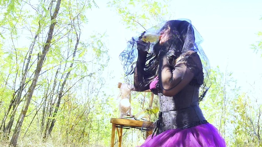 lady alice demo 06 beauty and sexuality (original version) view originals by subscription 4k uhd 60 fps hdr