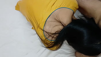 Indian auntie big ass fucking in doggy style