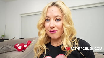 Stepdaughter Feels Every Pump As My Thick Dick Fills Her Cunt On Vday - FatherCrush