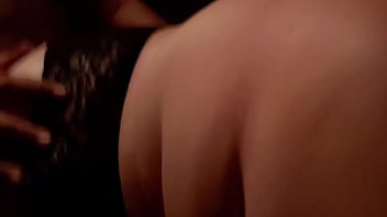 Fiz m&eacute_nage na festa nudista na casa de swing