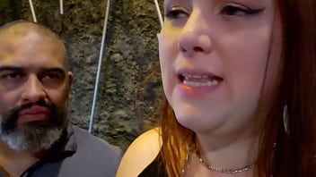 Fiz mé_nage na festa nudista na casa de swing