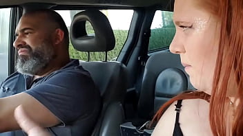 Fiz m&eacute_nage na festa nudista na casa de swing