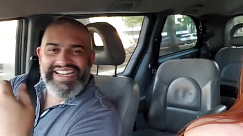 Fiz m&eacute_nage na festa nudista na casa de swing