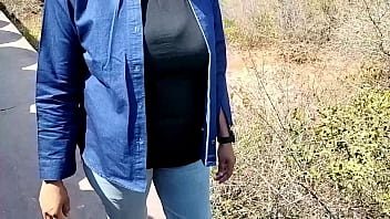 Jungle Me Pee kar rhi ladki Ko OYO Room Par Ghodi Banaya Desi Hindi Voice