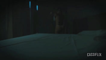 Festinha na piscina com o namorado da minha amiga, que estava louco para comer meu cu. assista completo no cassiflix