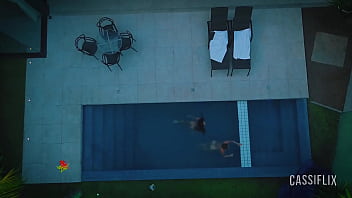 Festinha na piscina com o namorado da minha amiga, que estava louco para comer meu cu. assista completo no cassiflix