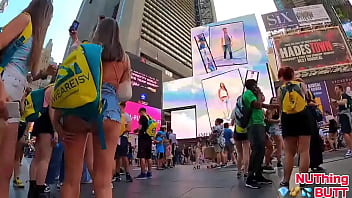 Tourist'_s Wonderful Ass Cheeks - Candid Shorts