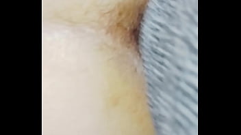 Video llamada con un seguidor en vivo miraba como me mamaban el culo y me cog&iacute_an ante el