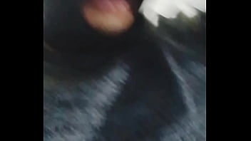 Video llamada con un seguidor en vivo miraba como me mamaban el culo y me cog&iacute_an ante el