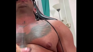 WET DEEPTHROAT of horny Venezuelan, interrupting my VIRTUAL GAME