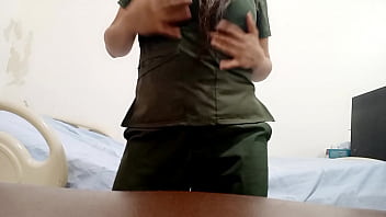 I AM THE DOMESTIC EMPLOYEE AND YOU WON&#039_T BELIEVE WHAT I DO WHEN MY BOSS IS NOT AT HOME. REAL HOMEMADE PORN