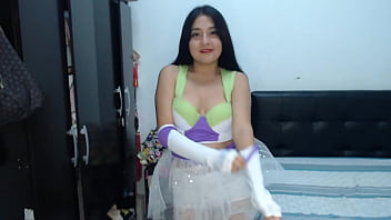 Mariana is very hot and loves making personalized videos for her followers, she loves cosplay