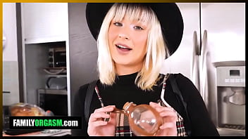 FamilyOrgasm.com ⏩ Spellbound Stepbrothers Oral Fuck