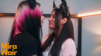 Two Kittys Get Cum In Ass Anna Batman