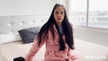 PutaLocura - Preciosidad colombiana Katha Dawsoon convencida en la calle para follar con Torbe