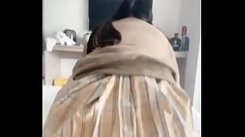 青藤妹妹-年轻妹子做起爱来真生猛，直接上位乘骑到高潮