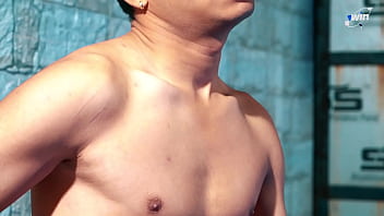 Gangbang sex is full entertainment in the swimming pool