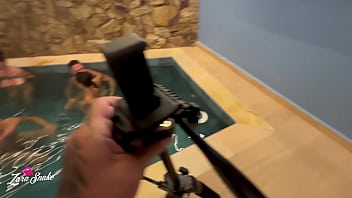 Fomos no motel com nossos amigos e curtimos uma resenha gostosa antes de transar ***completo no red e no sheer***