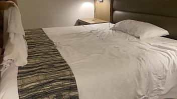 Oil massage in Colombia turns into a blowjob...