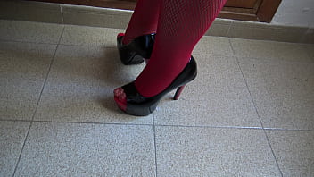 busty arab milf fucks boys without condom in London