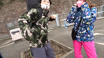 part1 【極上のケツとGカップ】出会ったら即 Fall in LOVE！！ゲレンデのエロ神様どうもありがとう～男好き、お酒好き、出会いの場を知り尽くした女子大生が酒とチンポに●いしれカラダの隅々まで舐め尽くす！！ 指でイキ、電マでイキ、チンポでイク！！限界を超えた山頂からの潮吹きスプラッシュマウンテン！！