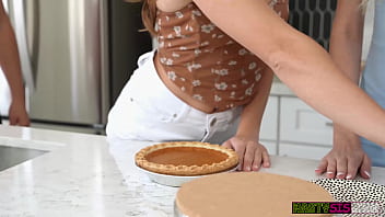 Nasty Stepsisters Katie Kush, Skyler Storm In Thanksgiving Pie