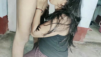 Sister-in-law got her ASS fucked by a Junk dealer... made her ASS swell by fucking her like BITCH