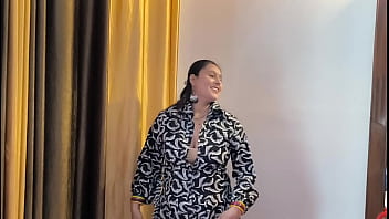 Skinny girl fuck in hotel room