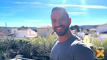 Aurbeaureal, 33 ans, se lance dans la voie du X !