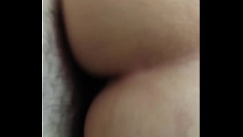 Mi hermanastra pide verga en publico