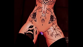 Trans girl ride a dildo in vr and cums