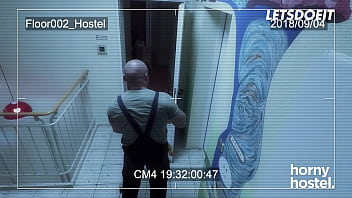 Vlogger Darcia Lee Gets Banged By Old Cock In Hostel Room - LETSDOEIT