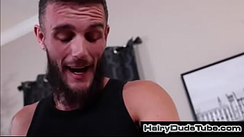 Oral Sex on the Massage Table@HairyDudeTube