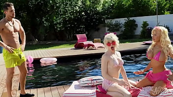 Izzy Wilde &amp_ Brittney Kade Make Out And Touch Each Other'_s Sexy Body While Roman Todd Watches Them - TRANS ANGELS