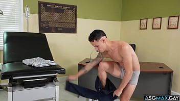 Des Irez gets a boner when a black doctor examines his prostate! With two fingers up his ass Des is craving more and soon has the doctors dick deep inside him!