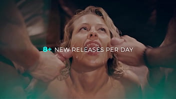 What Did You Expect Massaging Butt Naked - Stella Sedona, John Strong