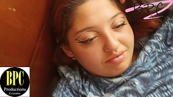 Despertandoa mi hermanta para ense&ntilde_arle a montar en una verga