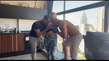 Treino em casa para iniciantes - se &quot_exercite&quot_ com a gente!!