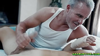 Brandon Anderson&#039_s cock got a mouth fuck from Dale Savage