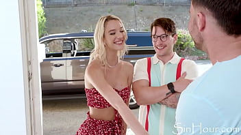 Babe Am I Being Cucked? I Am Being Cucked Aint I? - Kenna James